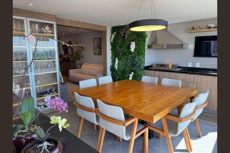 Apartamento à venda com 85m², 2 quartos e 2 vagasVaranda