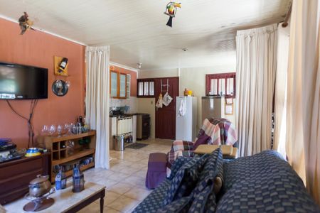 Sala de casa de condomínio à venda com 3 quartos, 90m² em Casa Branca, Brumadinho