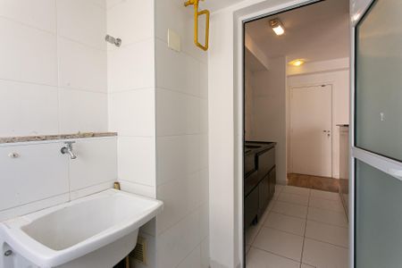 Apartamento à venda com 61m², 2 quartos e 1 vaga Apartamento à venda com 61m², 2 quartos e 1 vagaÁrea de Serviço