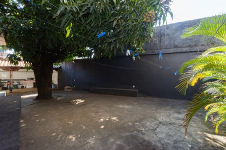 Casa à venda com 376m², 3 quartos e 5 vagasQuintal