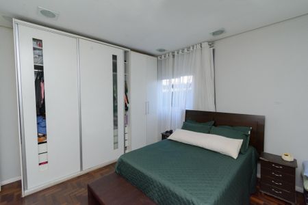 Casa à venda com 376m², 3 quartos e 5 vagasQuarto