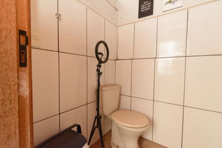 Casa à venda com 376m², 3 quartos e 5 vagasBanheiro de Serviço