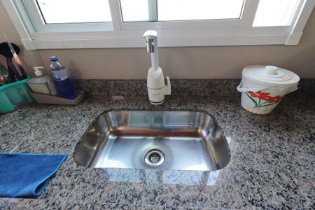 Apartamento à venda com 100m², 2 quartos e 1 vagaCozinha - Pia