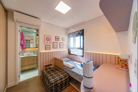 Apartamento à venda com 125m², 3 quartos e 3 vagasSuíte 1