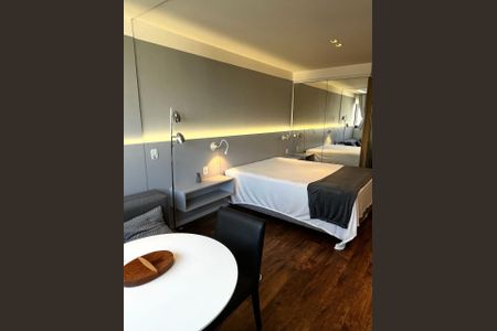 Foto 02 de kitnet/studio à venda com 1 quarto, 38m² em Vila Olímpia, São Paulo