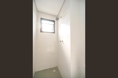Apartamento para alugar com 55m², 2 quartos e 1 vaga Apartamento para alugar com 55m², 2 quartos e 1 vagaBanheiro da suíte