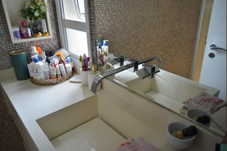 Apartamento à venda com 88m², 3 quartos e 2 vagasBanheiro da Suíte