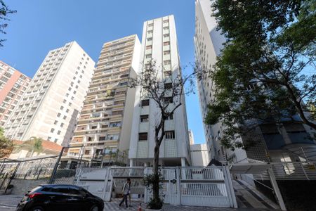 Apartamento à venda com 108m², 3 quartos e 1 vagaFachada
