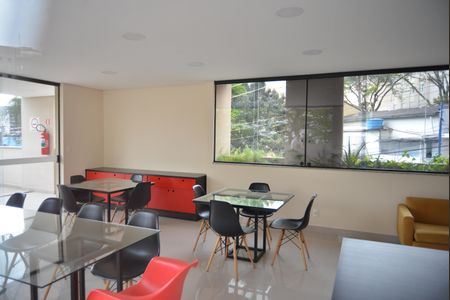 Apartamento para alugar com 90m², 2 quartos e 2 vagasÁrea comum - Salão de festas