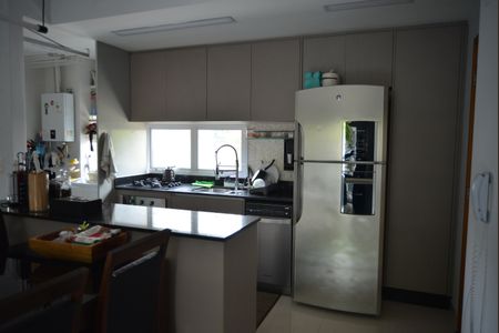 Apartamento para alugar com 90m², 2 quartos e 2 vagasCozinha