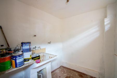 Casa à venda com 120m², 3 quartos e 1 vagaÁrea de serviço