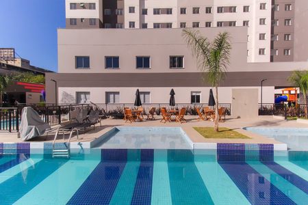Apartamento à venda com 35m², 2 quartos e sem vaga Apartamento à venda com 35m², 2 quartos e sem vagaÁrea comum - Piscina