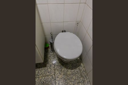 Apartamento para alugar com 142m², 5 quartos e 3 vagas Apartamento para alugar com 142m², 5 quartos e 3 vagasLavabo