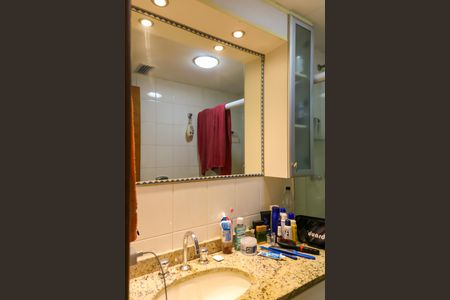 Apartamento para alugar com 142m², 5 quartos e 3 vagas Apartamento para alugar com 142m², 5 quartos e 3 vagasBanheiro da Suíte 2