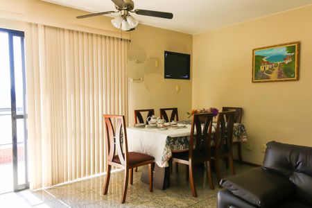 Apartamento para alugar com 142m², 5 quartos e 3 vagas Apartamento para alugar com 142m², 5 quartos e 3 vagasSala