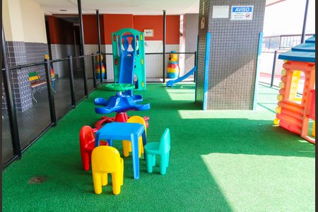 Apartamento para alugar com 142m², 5 quartos e 3 vagas Apartamento para alugar com 142m², 5 quartos e 3 vagasÁrea comum - Playground