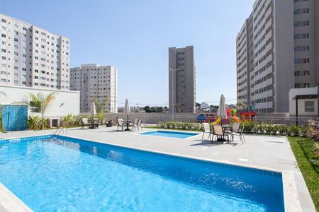Studio para alugar com 48m², 1 quarto e 1 vaga Studio para alugar com 48m², 1 quarto e 1 vagaÁrea comum - Piscina