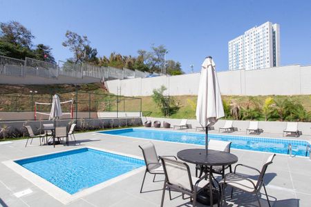 Studio para alugar com 48m², 1 quarto e 1 vaga Studio para alugar com 48m², 1 quarto e 1 vagaÁrea comum - Piscina