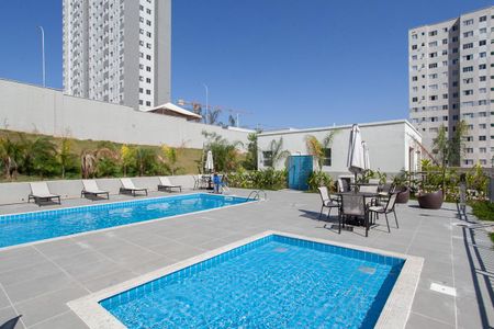 Studio para alugar com 48m², 1 quarto e 1 vaga Studio para alugar com 48m², 1 quarto e 1 vagaÁrea comum - Piscina