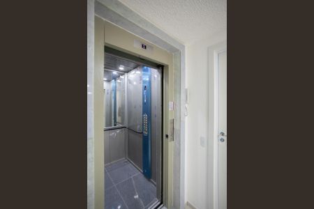 Studio para alugar com 48m², 1 quarto e 1 vaga Studio para alugar com 48m², 1 quarto e 1 vagaÁrea comum - Elevador