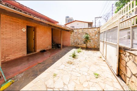 Casa à venda com 170m², 2 quartos e 2 vagasÁrea externa