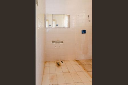 Casa à venda com 170m², 2 quartos e 2 vagasBanheiro