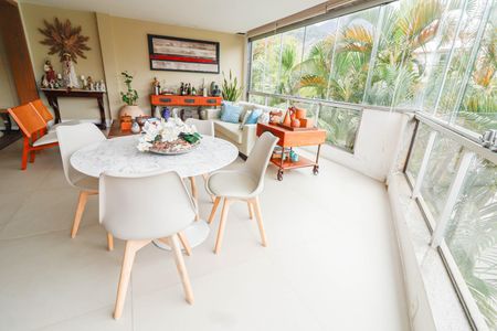 Apartamento para alugar com 172m², 3 quartos e 2 vagasVaranda da Sala