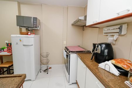 Apartamento para alugar com 172m², 3 quartos e 2 vagasCozinha