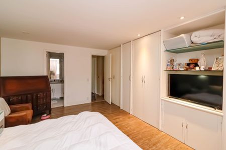 Apartamento para alugar com 172m², 3 quartos e 2 vagasSuíte