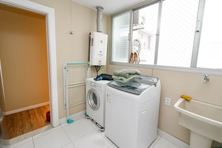 Apartamento para alugar com 172m², 3 quartos e 2 vagasÁrea de Serviço