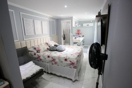 Casa à venda com 140m², 3 quartos e 1 vagaSuíte