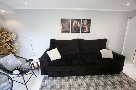 Sala de casa à venda com 3 quartos, 140m² em Jacarepaguá, Rio de Janeiro