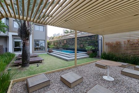 Apartamento à venda com 110m², 2 quartos e 1 vaga Apartamento à venda com 110m², 2 quartos e 1 vagaÁrea Comum