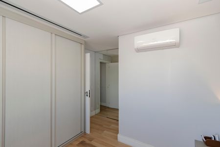 Apartamento à venda com 110m², 2 quartos e 1 vaga Apartamento à venda com 110m², 2 quartos e 1 vagaSuíte