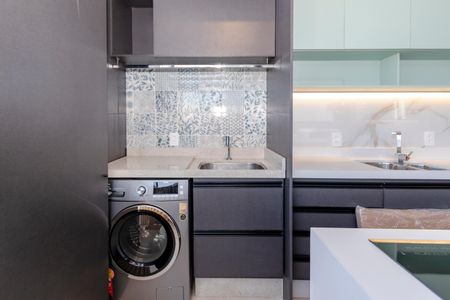 Apartamento à venda com 110m², 2 quartos e 1 vaga Apartamento à venda com 110m², 2 quartos e 1 vagaLavanderia