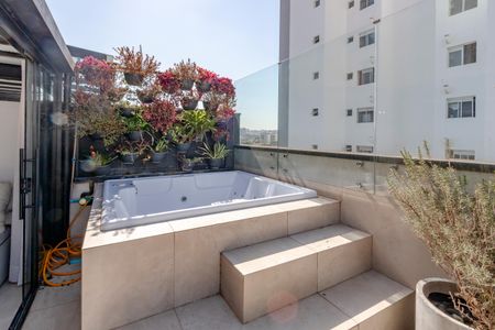 Apartamento à venda com 110m², 2 quartos e 1 vaga Apartamento à venda com 110m², 2 quartos e 1 vagaCobertura