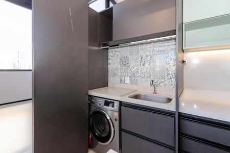 Apartamento à venda com 110m², 2 quartos e 1 vaga Apartamento à venda com 110m², 2 quartos e 1 vagaLavanderia