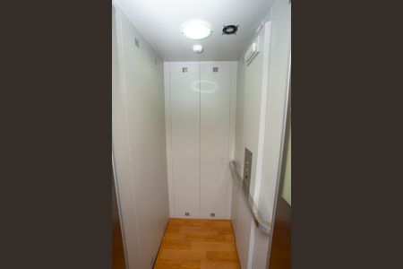 Apartamento à venda com 277m², 4 quartos e 2 vagasElevador