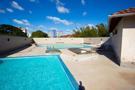 Apartamento à venda com 277m², 4 quartos e 2 vagasÁrea comum - Piscina