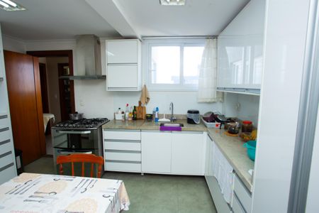 Apartamento à venda com 277m², 4 quartos e 2 vagasCozinha