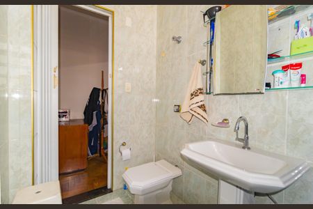 Apartamento à venda com 103m², 2 quartos e sem vagaBanheiro da Suíte