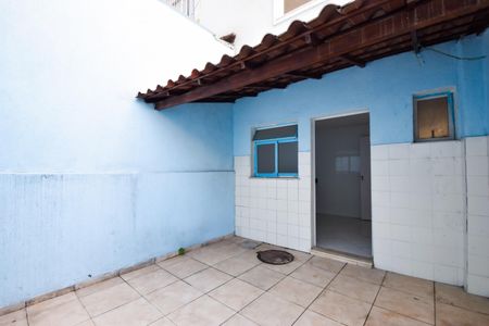 Casa à venda com 78m², 2 quartos e 1 vagaÁrea de Serviço
