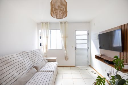 Casa de condomínio para alugar com 64m², 2 quartos e 1 vagaSala