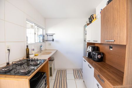 Casa de condomínio para alugar com 64m², 2 quartos e 1 vagaCozinha