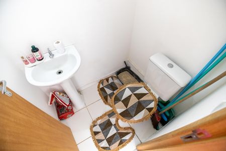 Casa de condomínio para alugar com 64m², 2 quartos e 1 vagaLavabo