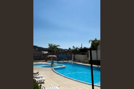 Casa de condomínio para alugar com 64m², 2 quartos e 1 vagaÁrea comum - Piscina