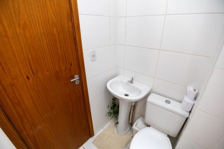 Casa de condomínio para alugar com 64m², 2 quartos e 1 vagaBanheiro