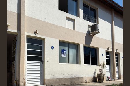 Casa de condomínio para alugar com 64m², 2 quartos e 1 vagaFachada