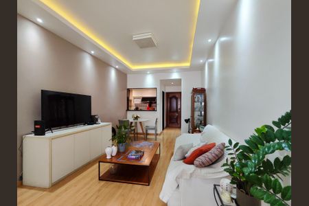 Apartamento à venda com 79m², 2 quartos e 1 vagaSala