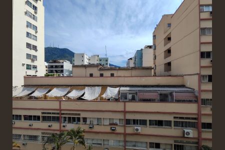 Apartamento à venda com 79m², 2 quartos e 1 vagaVista da Sala